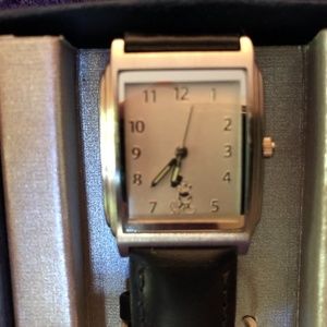 Mickey Mouse Disney Shopping, 2005 wrist watch